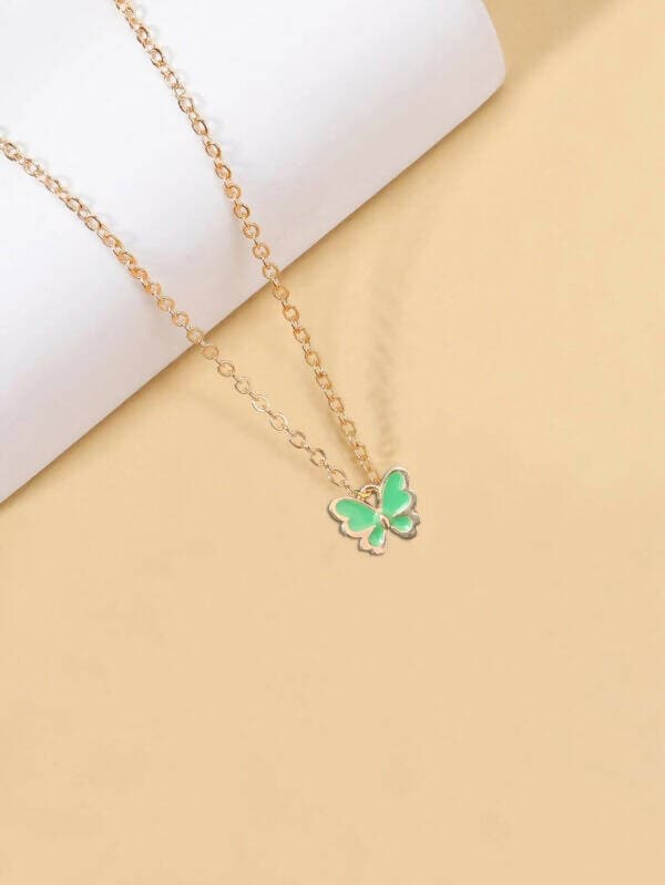 Pinapes Statement Butterfly Green Necklace with a Large Pendant (pack of 2) - HalfPe