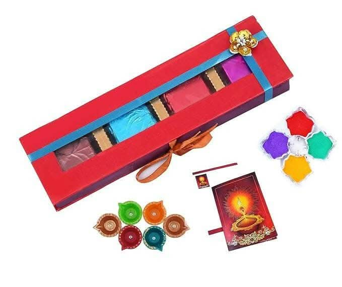 MANTOUSS Exclusive Diwali Chocolate Box + 4 Cute Diya and Rangoli Colours - HalfPe