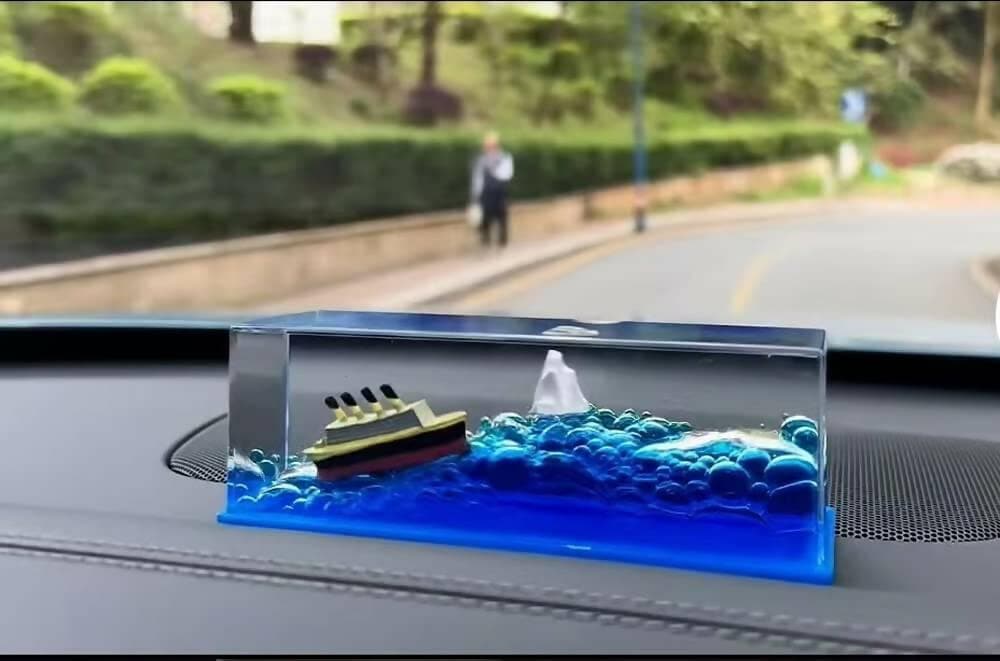 Car Dashboard Decoration Items| Moving Titanic Liquid Wave Cruise Ship | Unsinkable Ship Car - HalfPe