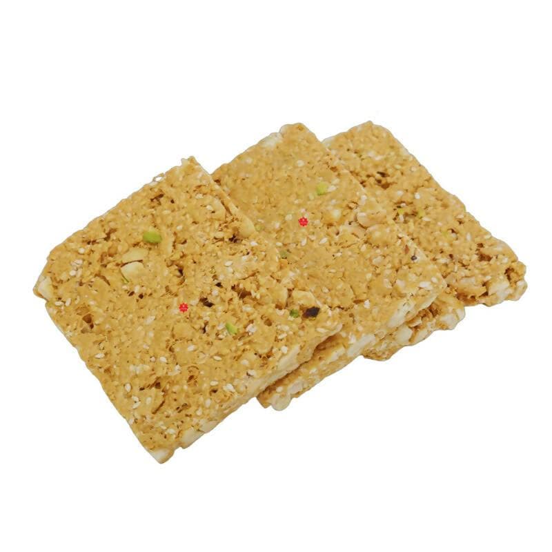 SAHU GAJAK BHANDAR Double Mazza Chikki (500g) - HalfPe