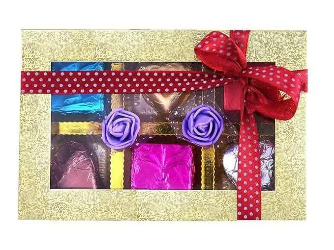 MANTOUSS Christmas Gift-Cute Christmas Chocolate Box/Hamper+ Merry Cristmas Greeting Card+Santa Cap - HalfPe