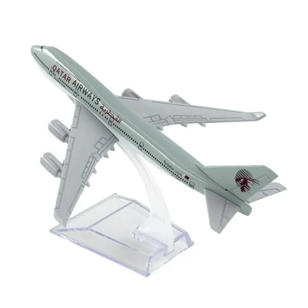 GM Qatar Airways Company Q.C.S.C. Boeing 747 16cm Model Airplane - HalfPe