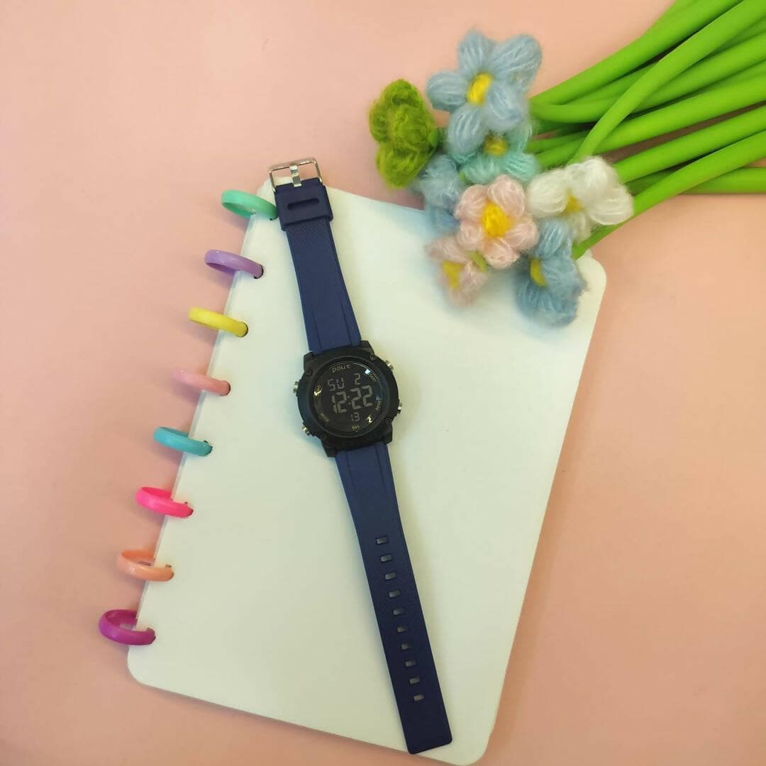 Elegant Wristwatch (Navy Blue) - HalfPe