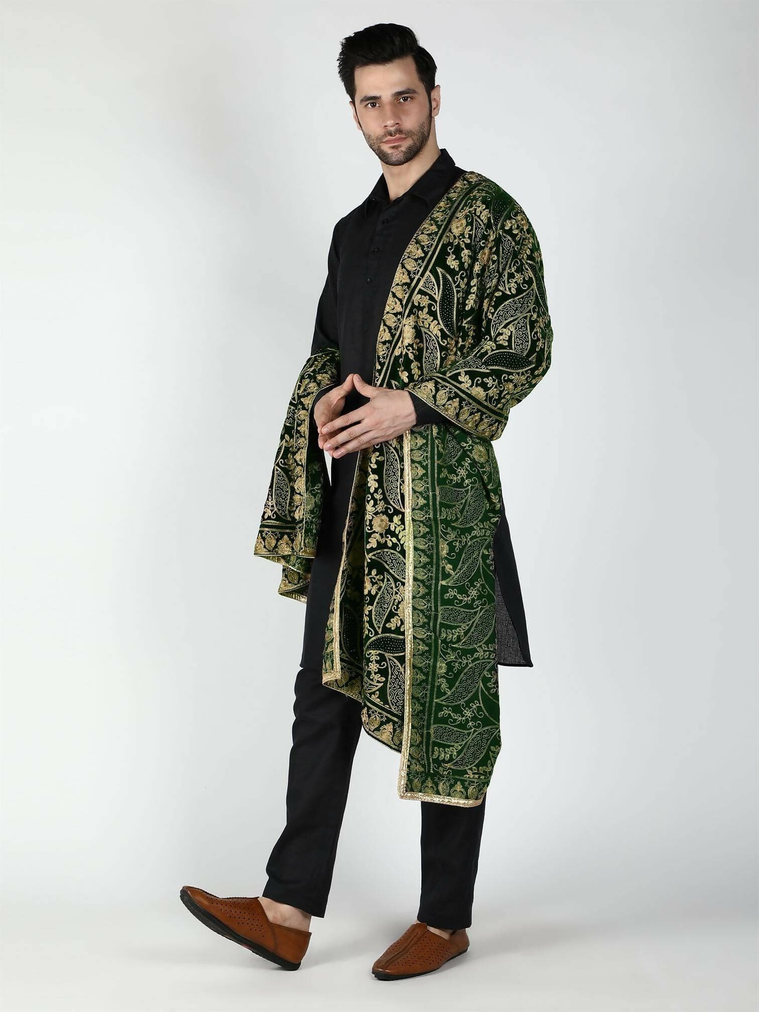 Moda Chales Men's Shawl (Green) - HalfPe