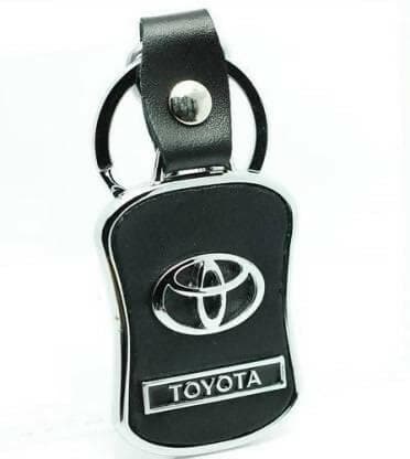 Toyota Leather Chrome Keychain - HalfPe