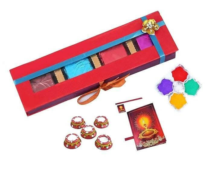 MANTOUSS Exclusive Diwali Chocolate Box + 2 Handi Wax Filled Diya and Rangoli Colours - HalfPe