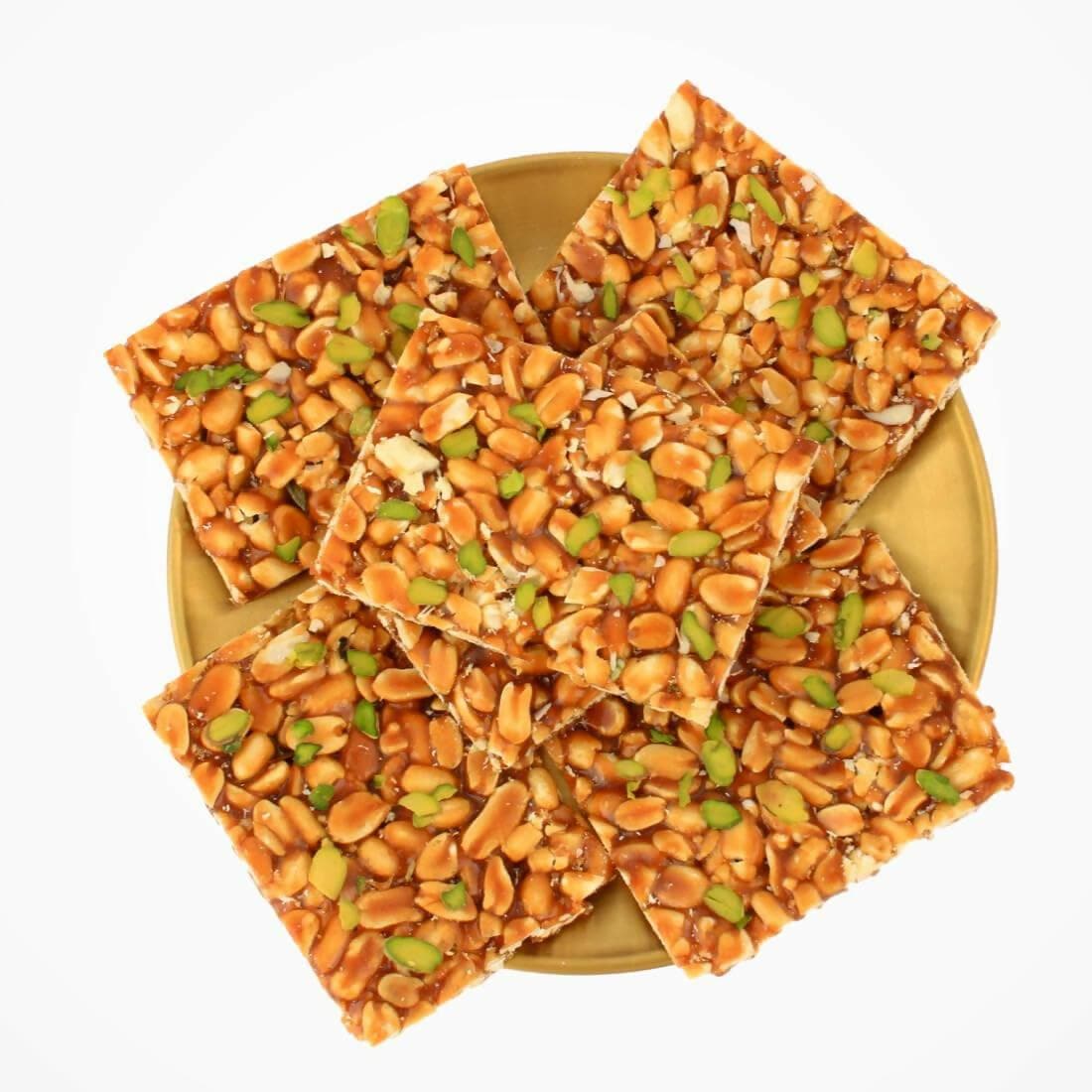 HANUMAN SAHU GAJAK UDYOG Pista Peanut Chikki (500gm) - HalfPe