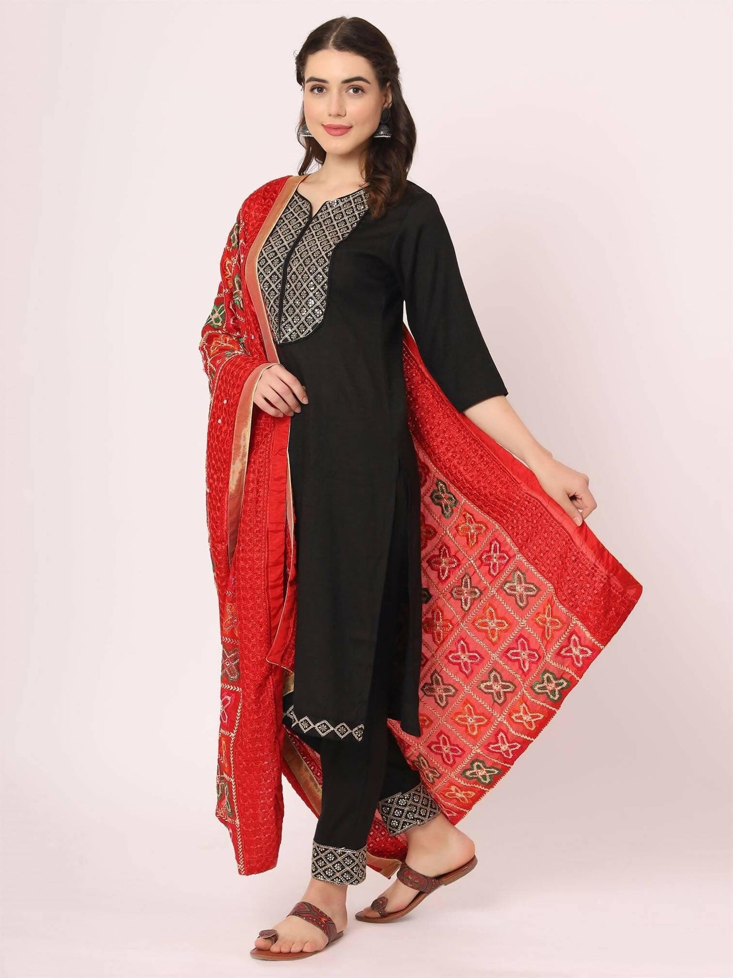 Red Embroidery Phulkari Dupatta With Mirror Work - HalfPe