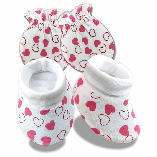 KIDS AND BEBS New Born Baby Mitten And Booties Set ( heart pink ) - halfpeapp