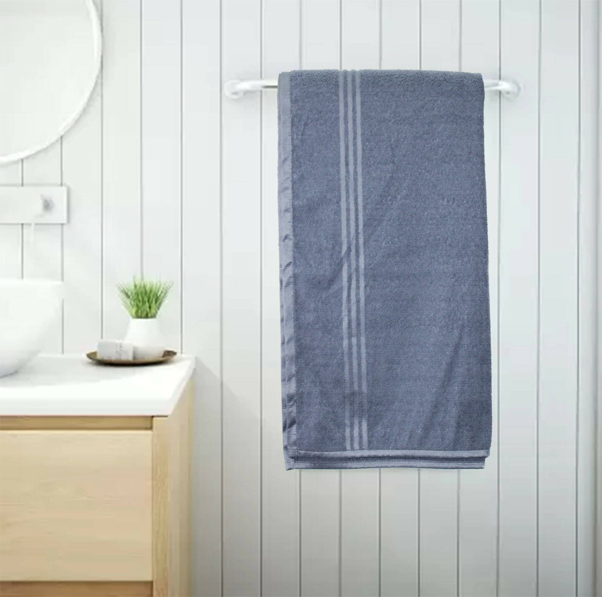 Lushomes Microfibre Towel, Quick Dry Bath Towel for Men Women Kids, Large Size Towel, 30x 55 Inch, home decor Items, 275 GSM, microfibre towel for bath (75x140 Cms, Set of 1, Dark Grey) - HalfPe