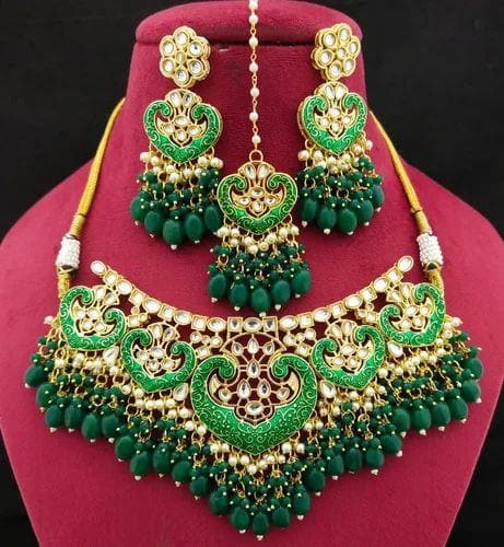 Kundan painting necklace with earrings and mangtika (green) - halfpeapp