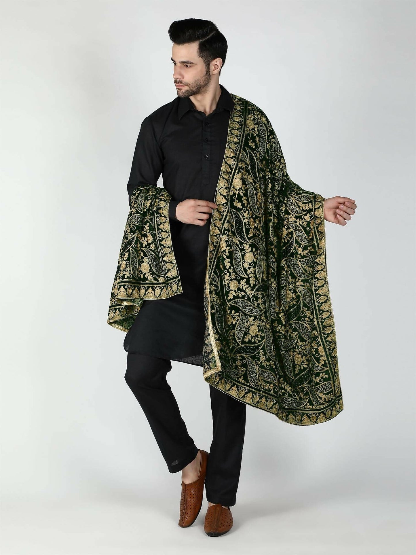 Moda Chales Men's Shawl (Green) - HalfPe