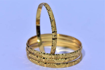 Set of 4 Traditional Golden-Plated Bangles - HalfPe