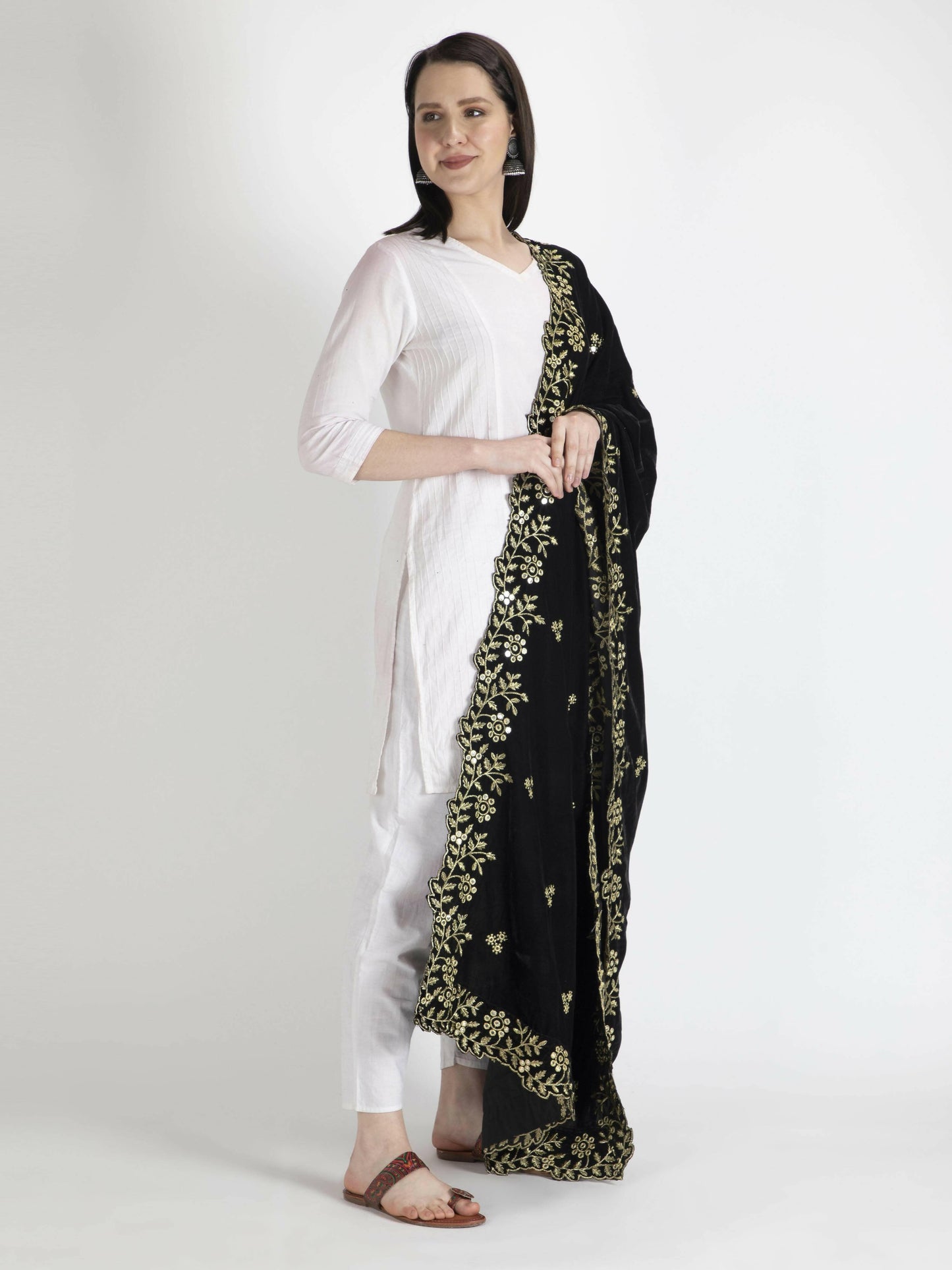 Black Embroidered Shawl Dupatta (Velvet) - HalfPe