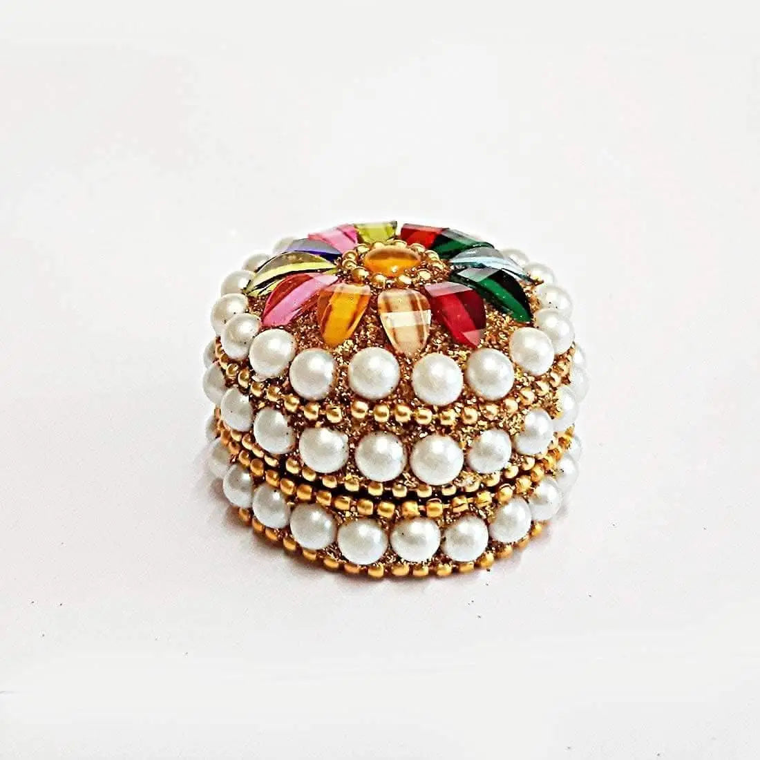 Santarms handcrafted kumkum/sindoor box - halfpeapp