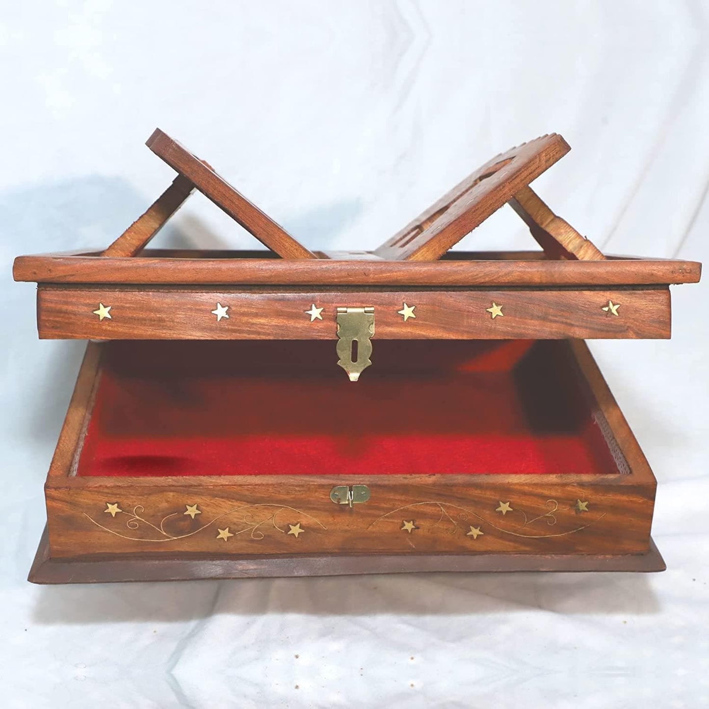 Santarms handmade wooden geeta stand for reading - halfpeapp