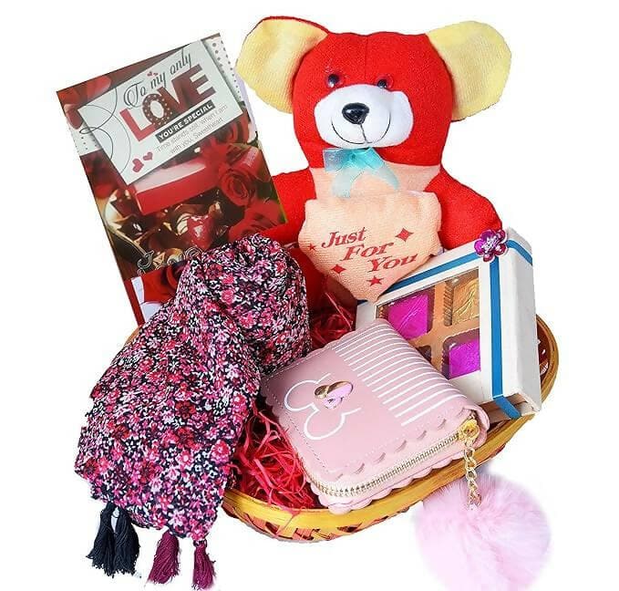 Valentines day gift-Chocolates in a decorated box+ladies stole+premium wallet+Teddy Bear+Valentines day greeting card - HalfPe