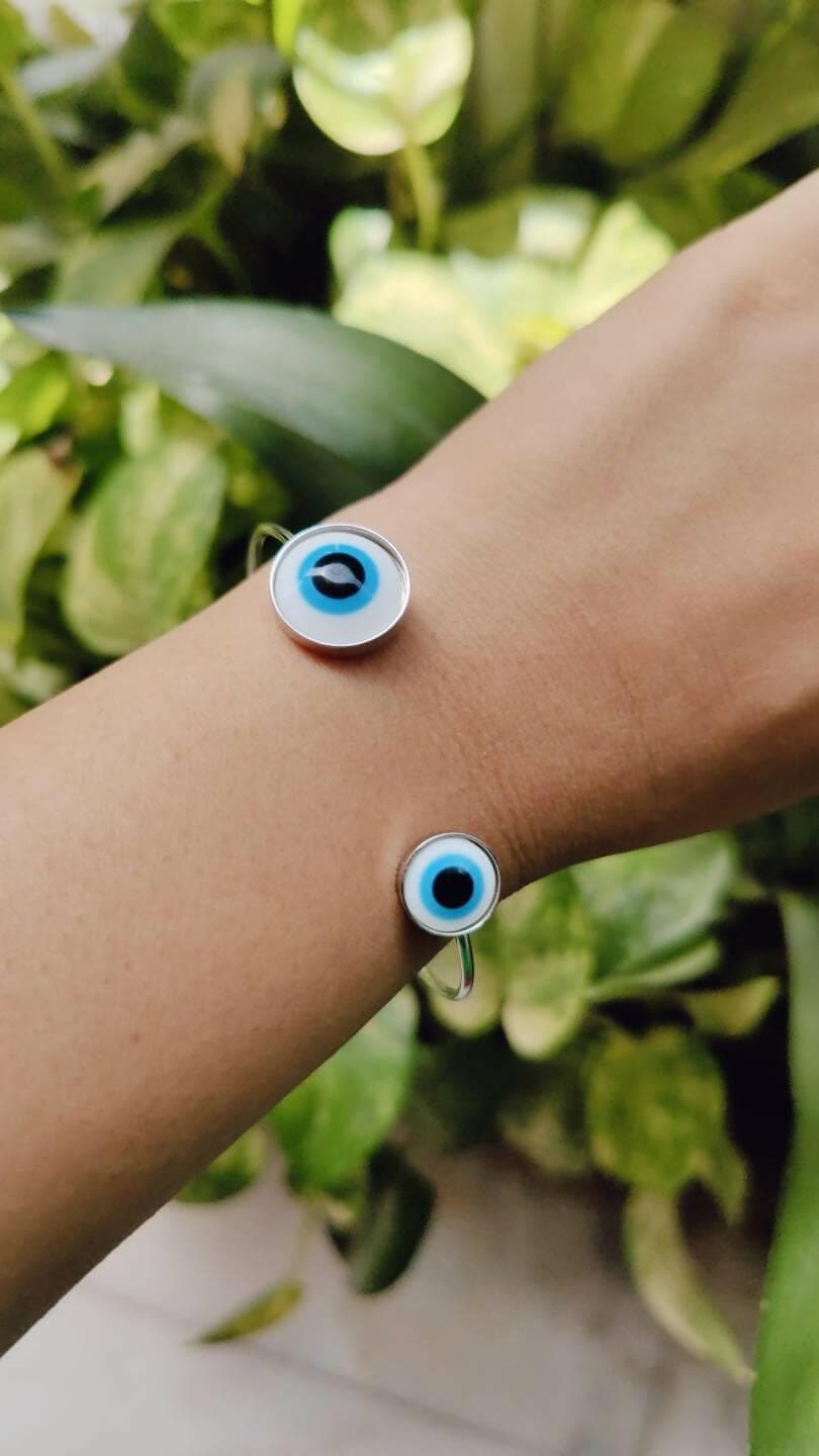 Pinapes Stylish Adjustable Round Turkish Evil Eye Bracelet (Multi Color) - HalfPe